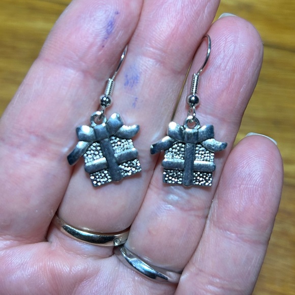 Jewelry - 3/$25 Holiday Christmas Earrings